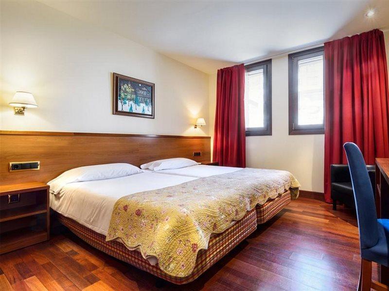 Snoe Hotel Candanchu Ngoại thất bức ảnh