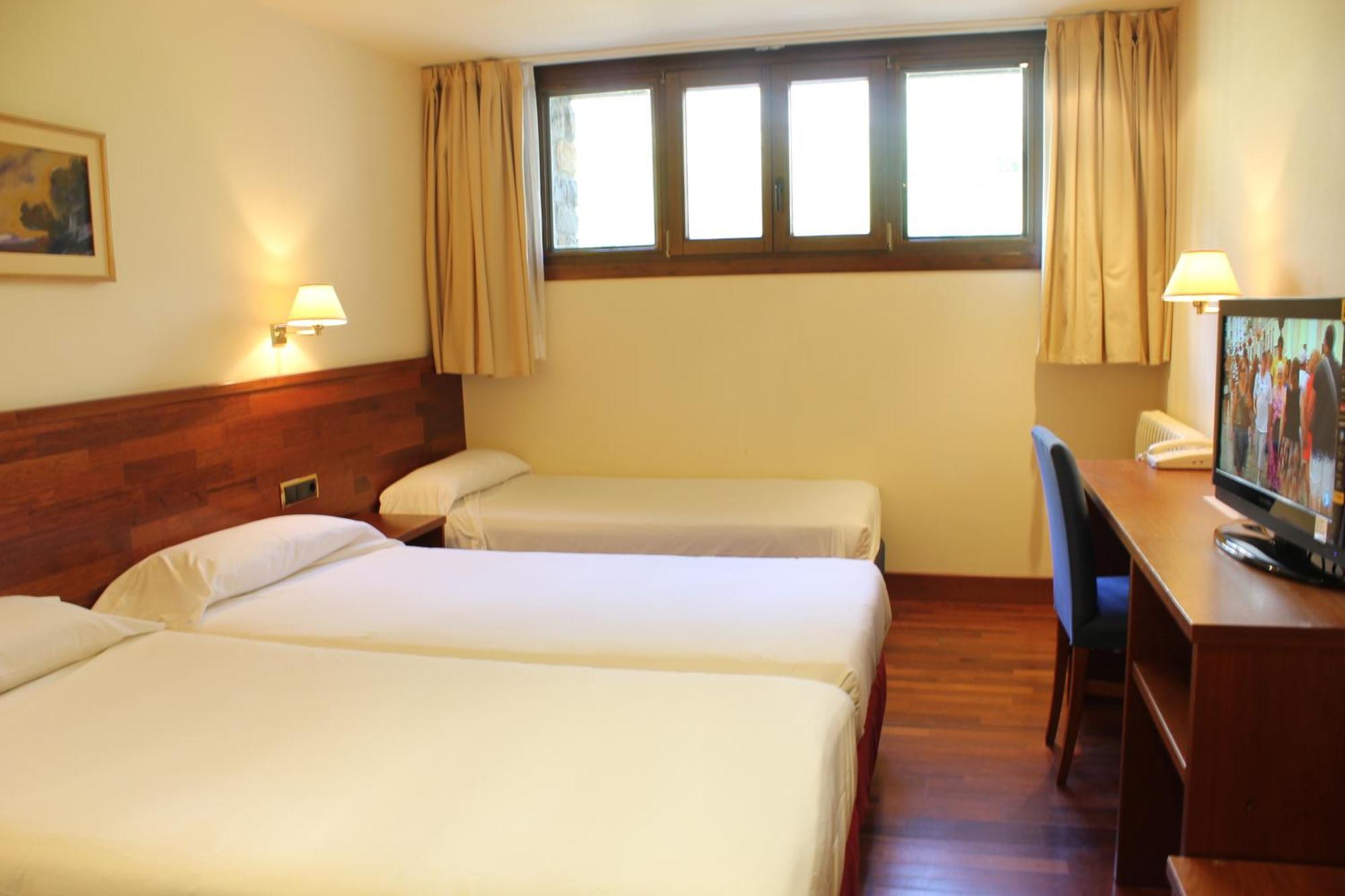 Snoe Hotel Candanchu Phòng bức ảnh