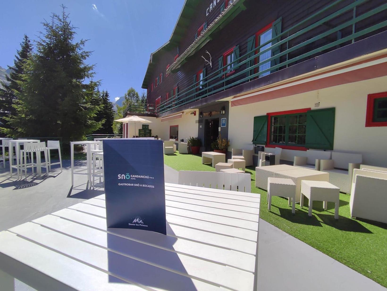 Snoe Hotel Candanchu Ngoại thất bức ảnh